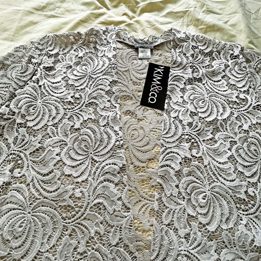 CARDIGAN, FULL LACE, OYSTER (Cream), SIZE 3X, MADE IN MONTREAL CANADA, STRETCH